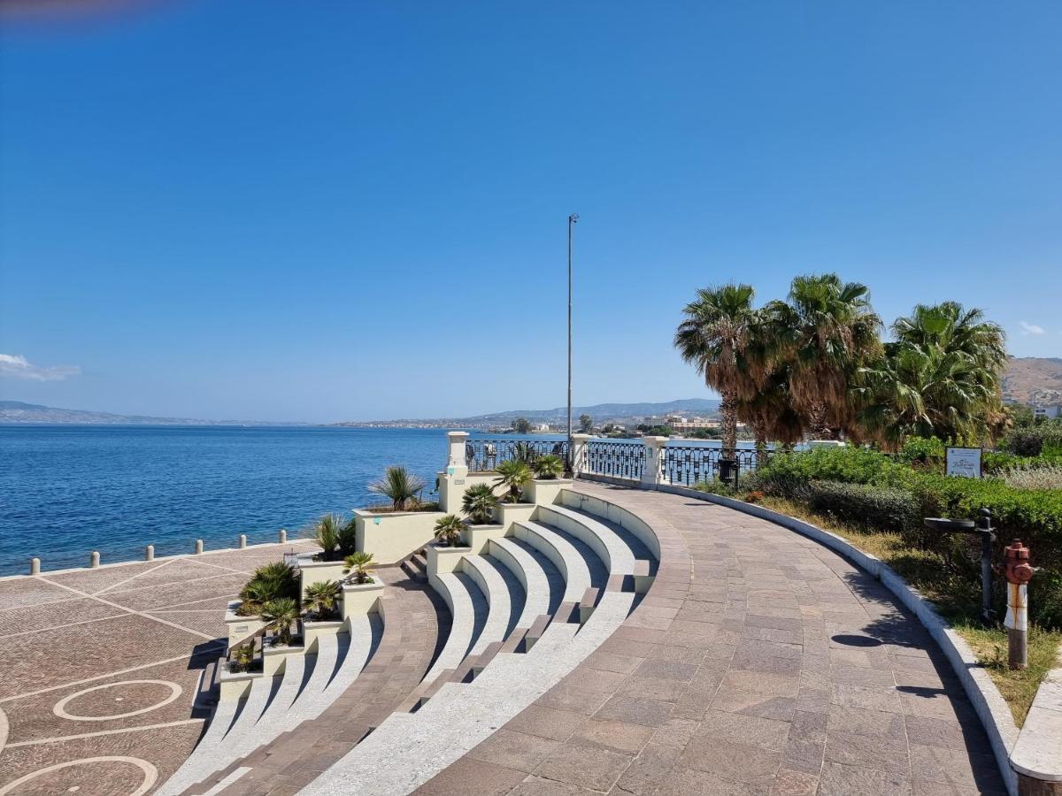 Апартаменты Loft Magna Grecia Reggio Calabria Centro Storico A 3 Minuti A Piedi Dal Mare Экстерьер фото