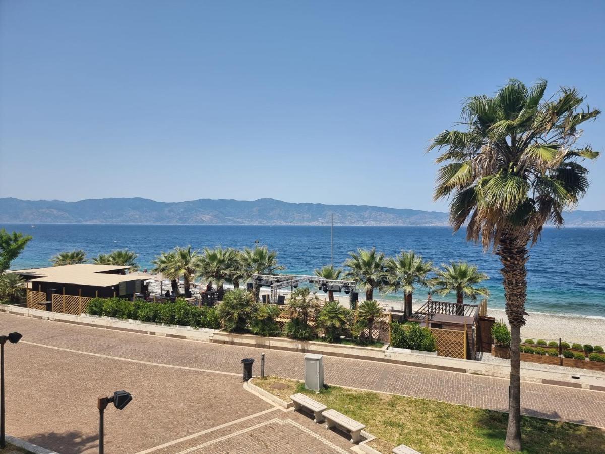 Апартаменты Loft Magna Grecia Reggio Calabria Centro Storico A 3 Minuti A Piedi Dal Mare Экстерьер фото