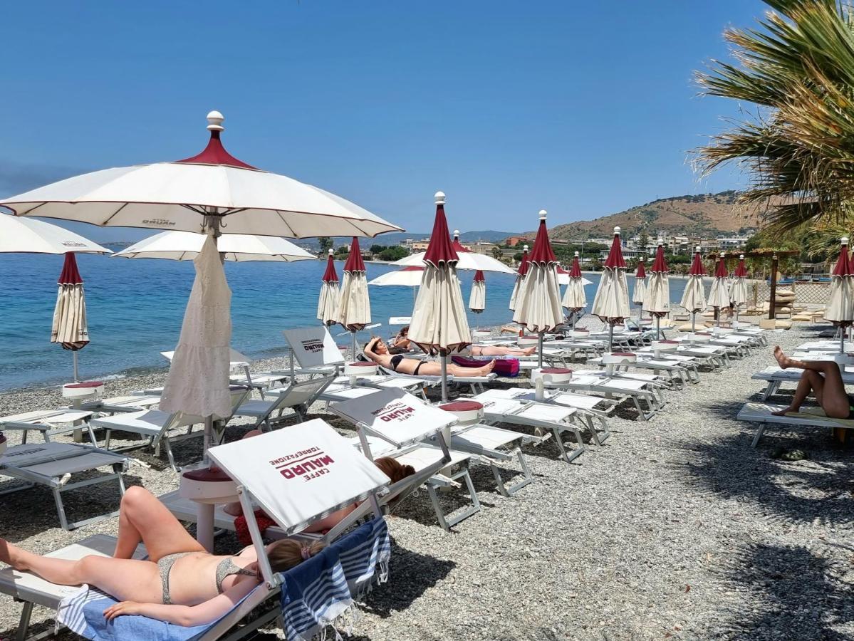 Апартаменты Loft Magna Grecia Reggio Calabria Centro Storico A 3 Minuti A Piedi Dal Mare Экстерьер фото